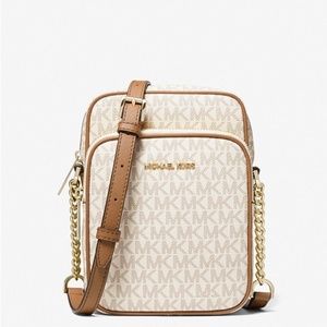 Jet Set Travel Medium Logo Crossbody Bag